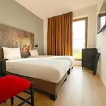 Hotel Hotelux Amsterdam Airport 3*