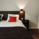 Hotel Hotelux Amsterdam Airport 3*