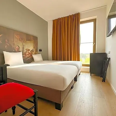Hotelux Amsterdam Airport 3* Hoofddorp