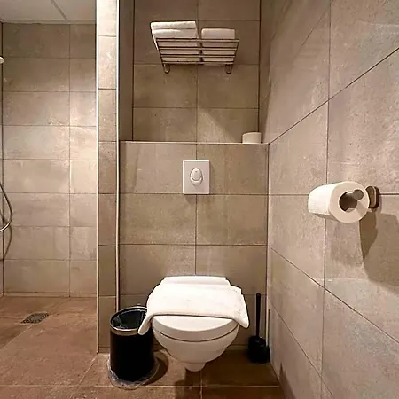 Hotel Hotelux Amsterdam Airport 3*