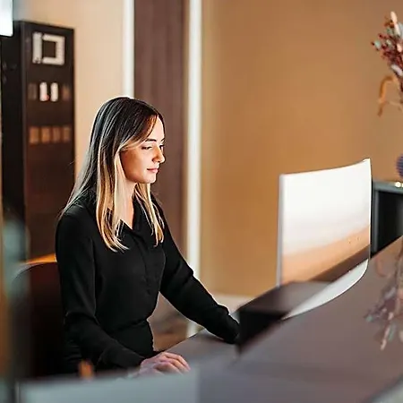 Hotelux Amsterdam Airport 3*