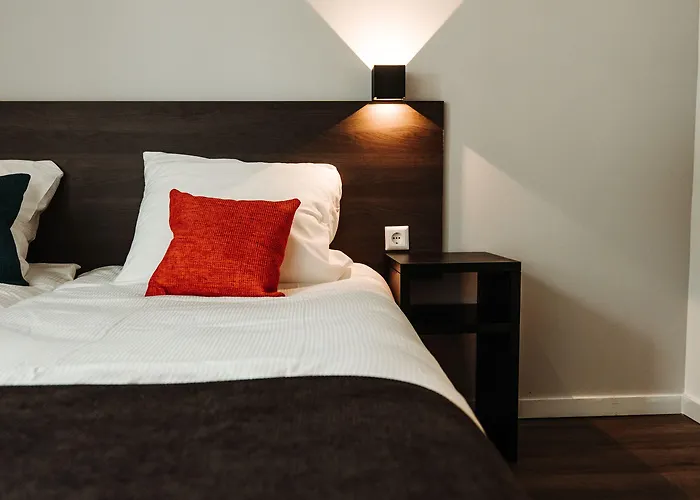 Hotel Hotelux Amsterdam Airport 3*